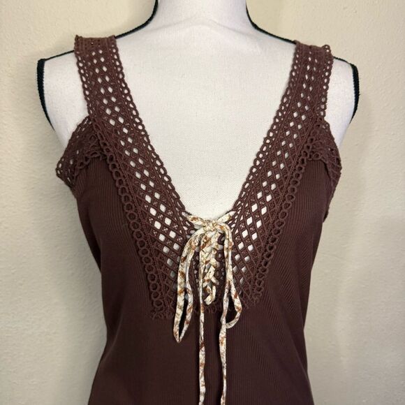 Gimmicks BKE Buckle Crochet Lace Up Tank Top NWT - Picture 4 of 8